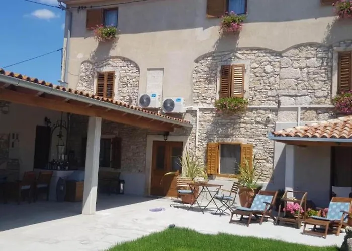 Deluxe One Bedroom * Marčana