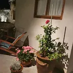 Deluxe One Bedroom דירה